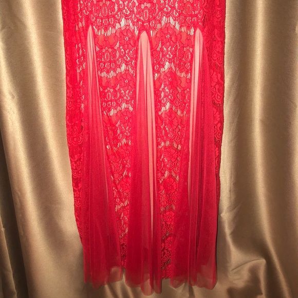 Red prom dress - Picture 4 of 4